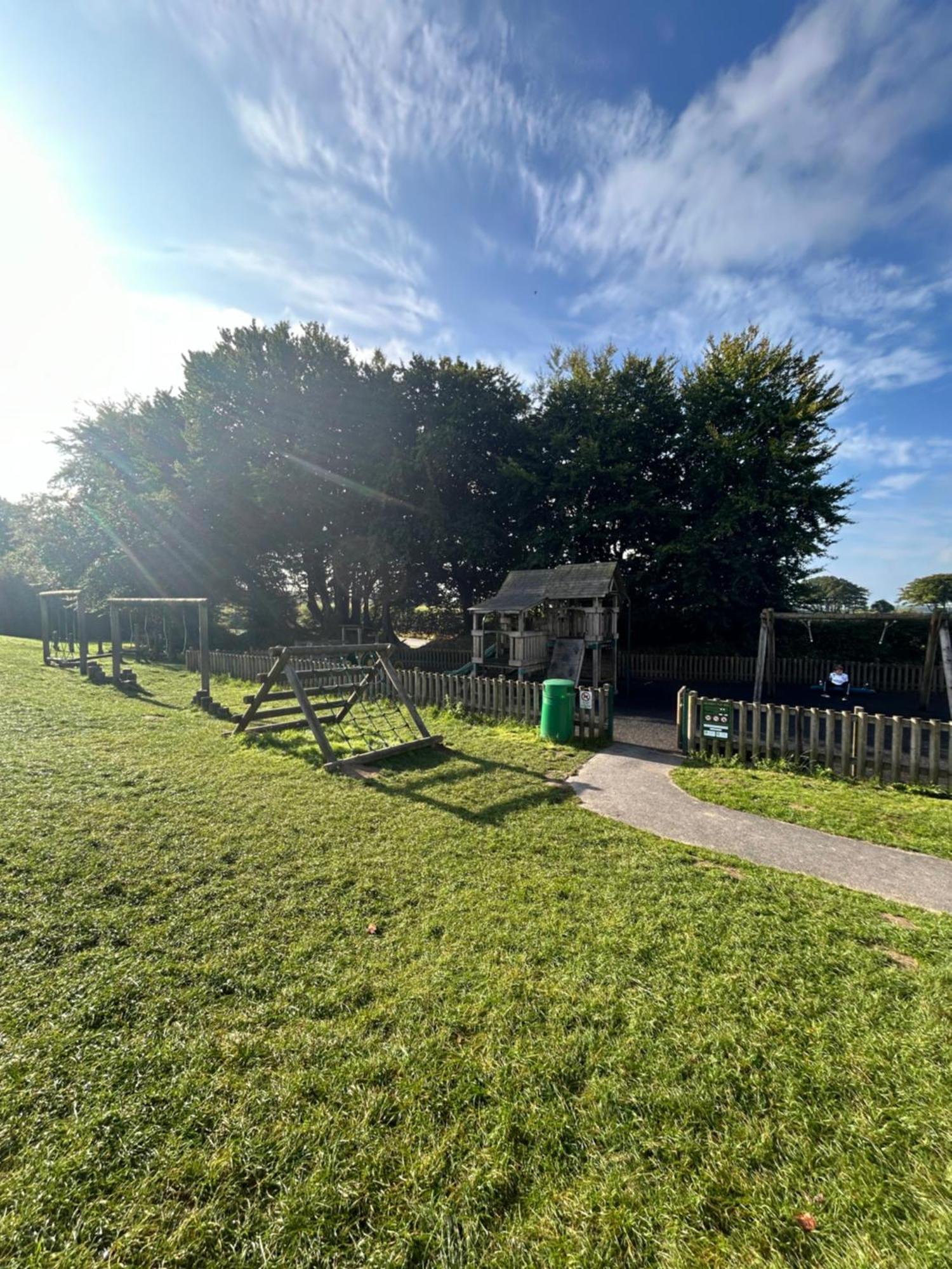 Apartamento 22 Stowford Gardens Combe Martin Exterior foto